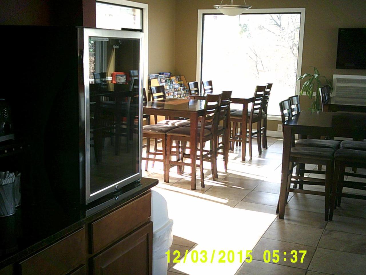 Super 8 By Wyndham Rapid City Rushmore Rd Esterno foto