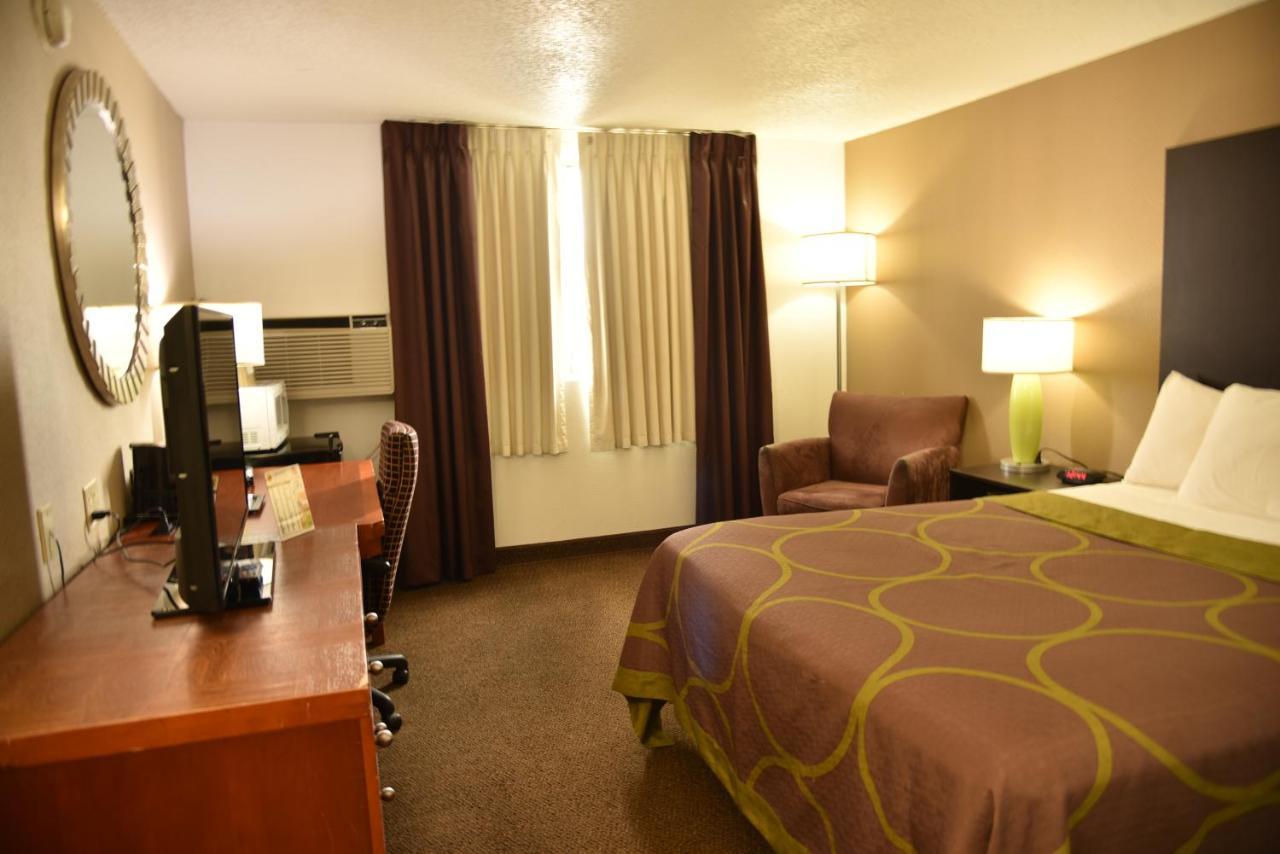 Super 8 By Wyndham Rapid City Rushmore Rd Esterno foto